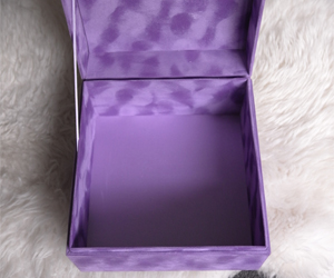Luxury Velvet Gift Box In Lilac Purple Square Shape