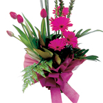 Show your great taste with this beautiful modern bouquet