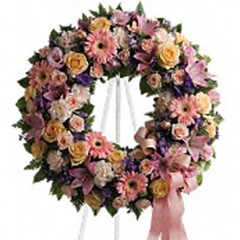 Graceful Wreath - Wellesley