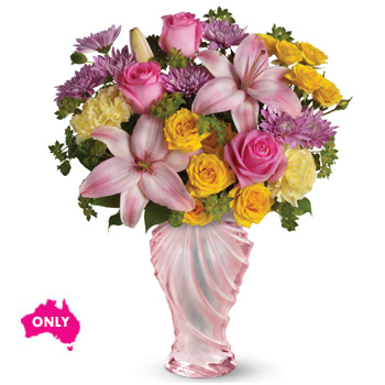 Impressionistic and impressive in our stunning Love glass vase